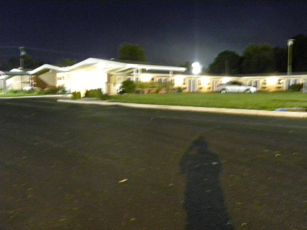 Guest Inn Rogers Esterno foto