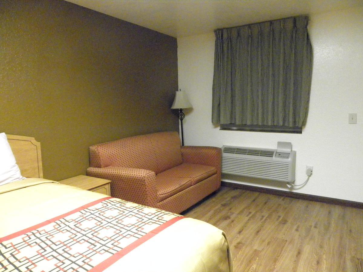 Guest Inn Rogers Esterno foto